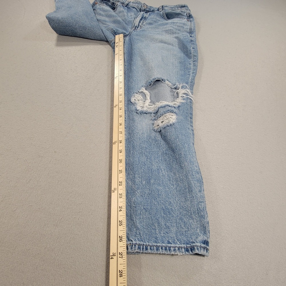 American Eagle Mom Jeans Distressed Ripped Light Wash Denim Women's 12 Short - Picture 7 of 10